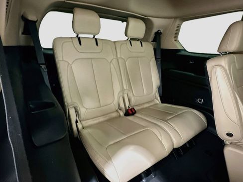 Used 2022 Jeep Grand Cherokee L Limited RWD image 28