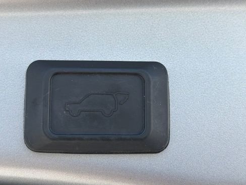 Used 2021 Toyota RAV4 XLE w/ Convenience Package AWD/4WD image 30