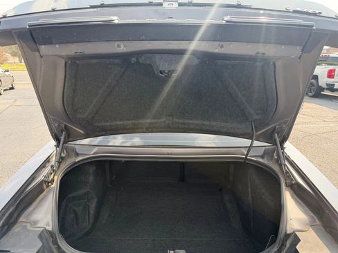 Used 2015 Dodge Challenger SRT w/ Technology Group image 21