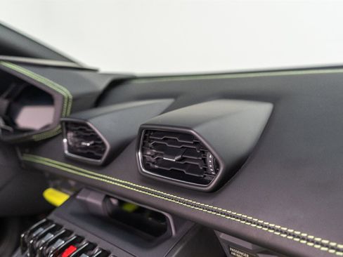 Used 2017 Lamborghini Huracan LP 610-4 AWD/4WD image 52