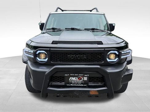 Used 2010 Toyota FJ Cruiser 4WD w/ Upgrade Pkg 2 image 10