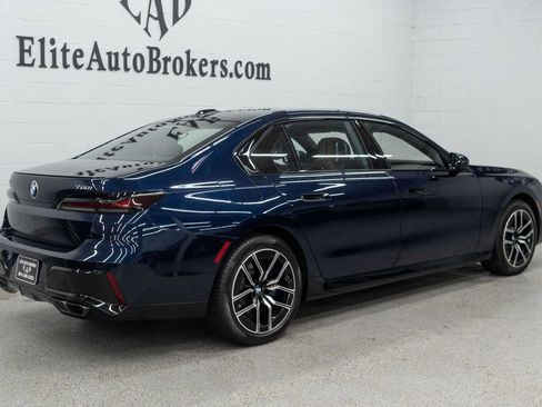 Used 2025 BMW 760i xDrive image 44