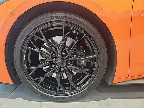 Used 2023 Chevrolet Corvette Stingray Premium Conv w/ Z51 Performance Package image 9