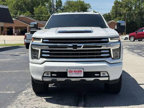 Used 2023 Chevrolet Silverado 2500 High Country w/ LPO, Hitch Package AWD/4WD image 8