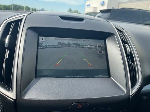 Used 2018 Ford Edge SEL w/ Equipment Group 201A AWD/4WD image 22