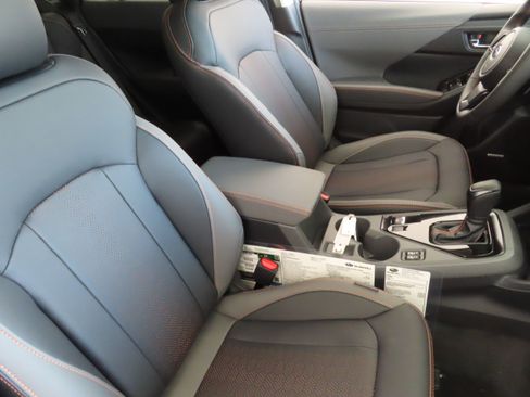 New 2025 Subaru Crosstrek 2.5i Limited w/ Crosstrek Mirror Package image 28