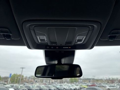 Used 2025 Chevrolet Silverado 2500 Custom w/ Custom Value Package image 24