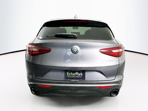 Used 2023 Alfa Romeo Stelvio Sprint RWD image 7