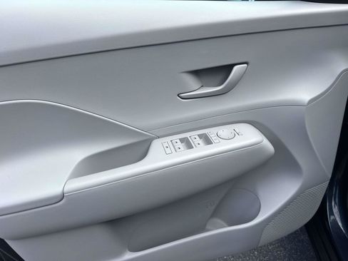 Used 2024 Hyundai Kona SEL FWD image 20