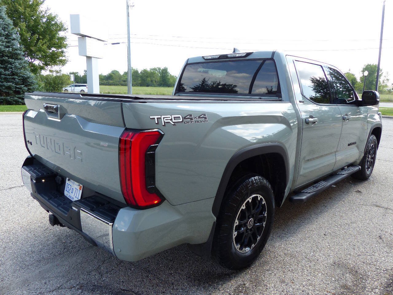 Used 2022 Toyota Tundra SR5 AWD/4WD image 15