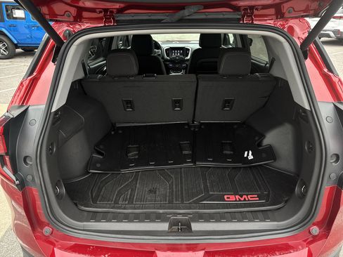 Certified 2024 GMC Terrain SLE w/ Driver Convenience Package image 27