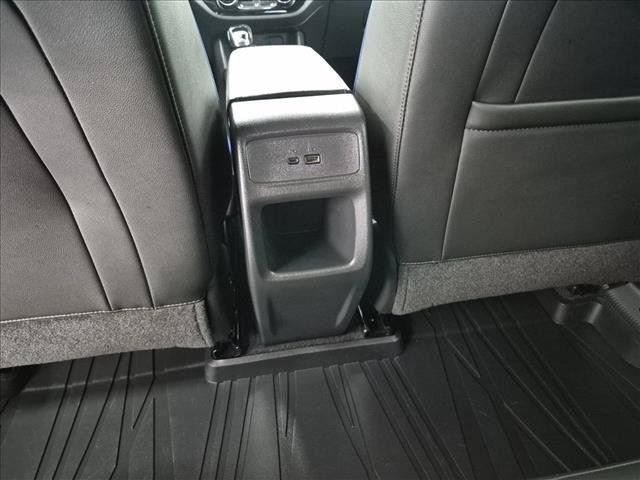 Used 2024 Buick Envista Sport Touring w/ Convenience I Package FWD image 18