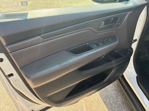 Used 2019 Honda Odyssey EX-L image 19