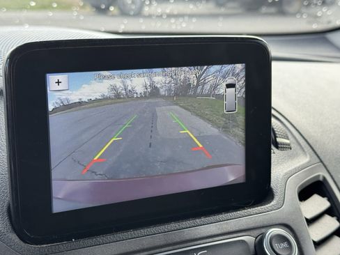 Used 2020 Ford Transit Connect XLT image 8