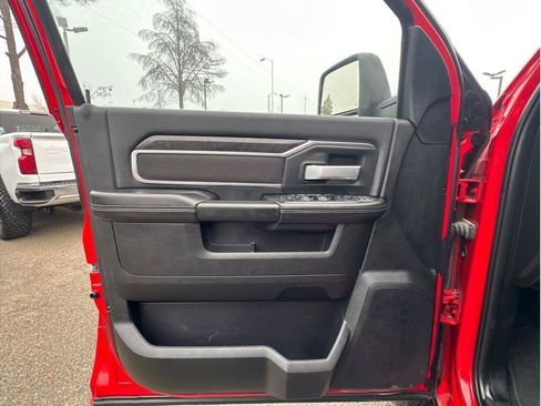 Used 2024 RAM 2500 Big Horn image 15