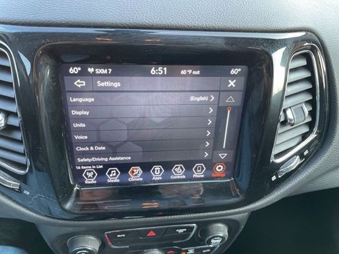 Used 2020 Jeep Compass Limited image 35