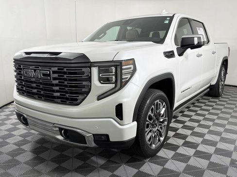 Used 2024 GMC Sierra 1500 Denali Ultimate AWD/4WD image 3