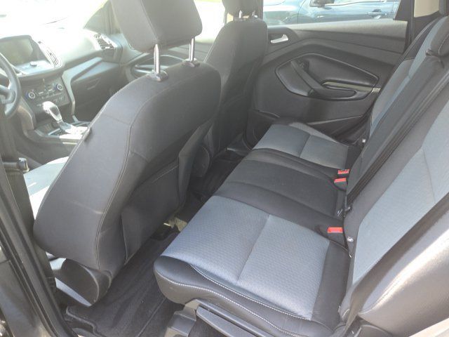 Used 2019 Ford Escape SE FWD image 16