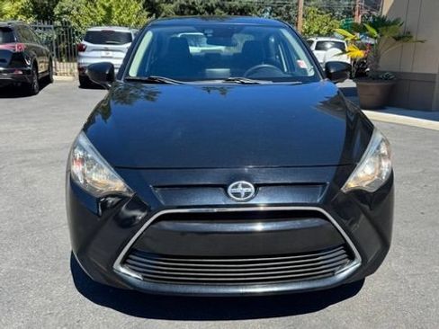 Used 2016 Scion iA FWD image 2
