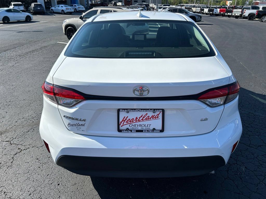 Used 2025 Toyota Corolla LE FWD image 6