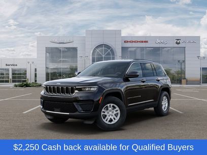 New 2025 Jeep Grand Cherokee Laredo w/ Luxury Tech Group I