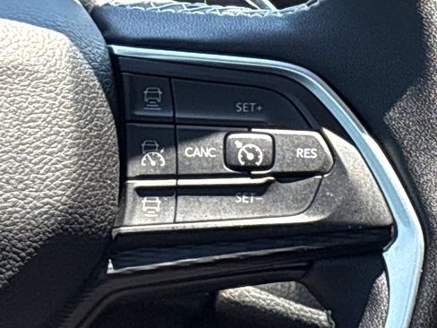 Certified 2024 Jeep Grand Cherokee Altitude AWD/4WD image 23