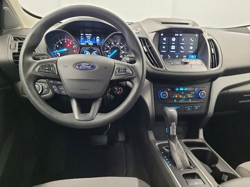 Used 2017 Ford Escape SE w/ Equipment Group 201A FWD image 22