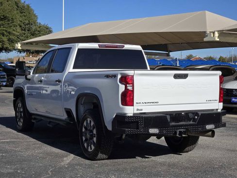 Certified 2024 Chevrolet Silverado 2500 Custom w/ Custom Value Package image 5