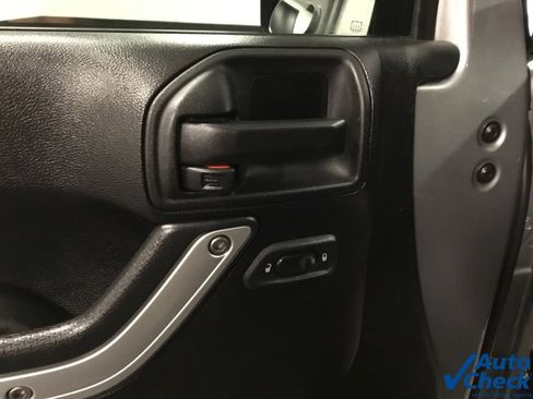 Used 2014 Jeep Wrangler Sahara w/ Dual Top Group AWD/4WD image 25