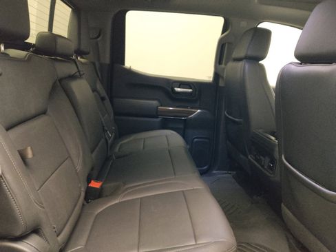 Used 2021 Chevrolet Silverado 1500 LT Trail Boss w/ Convenience Package II image 19