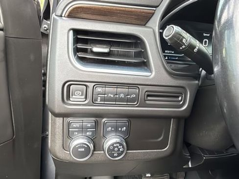 Used 2022 GMC Yukon SLE w/ Gmc Pro Safety Plus Package image 21