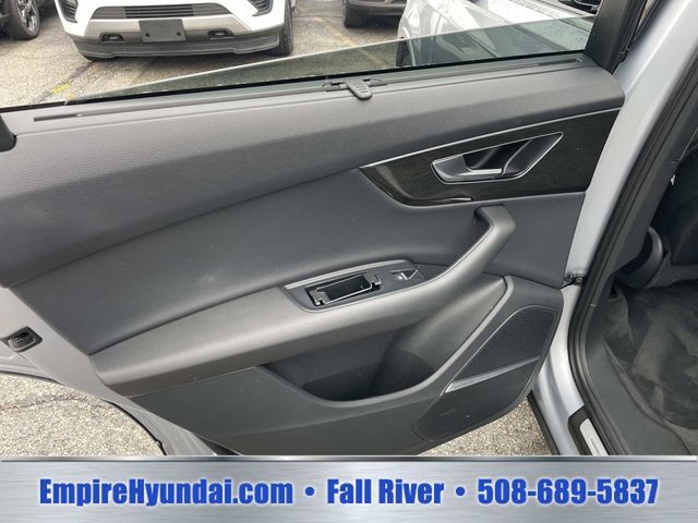 Used 2022 Audi Q7 2.0T Premium Plus AWD/4WD image 17