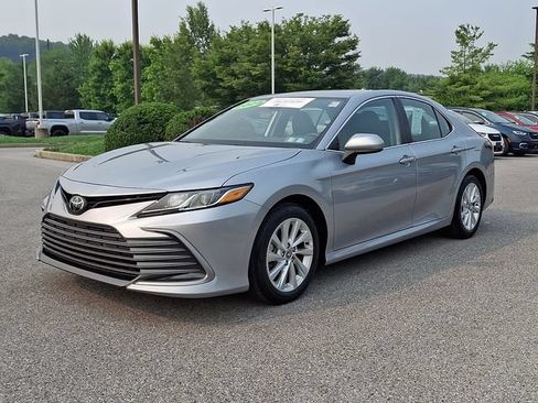 Certified 2024 Toyota Camry LE FWD image 3
