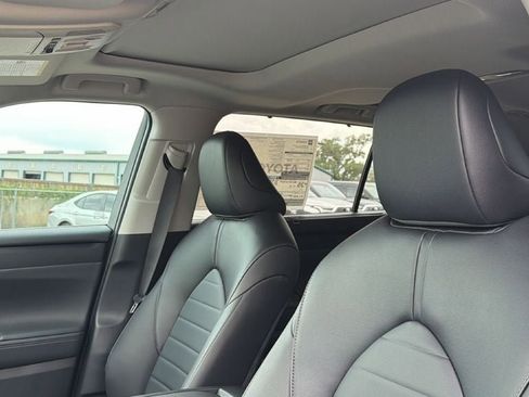 New 2026 Toyota Highlander XLE AWD/4WD image 18