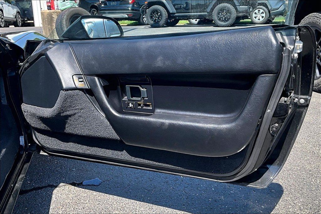 Used 1990 Chevrolet Corvette ZR-1 RWD image 26