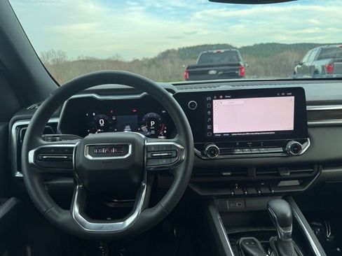 Used 2024 GMC Canyon Elevation image 16