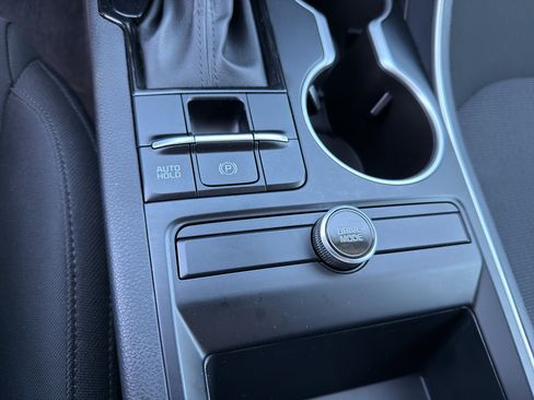 Used 2023 Kia K5 LXS image 15