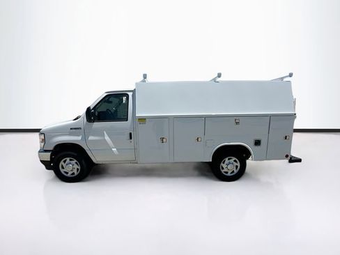 New 2026 Ford E-350 and Econoline 350 Super Duty w/ Power Equipment Group RWD image 6