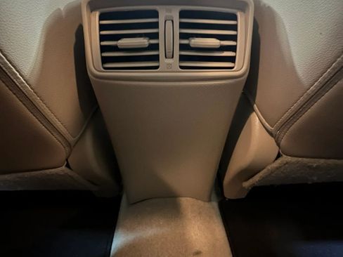 Used 2015 Nissan Rogue SL w/ SL Premium Package FWD image 24