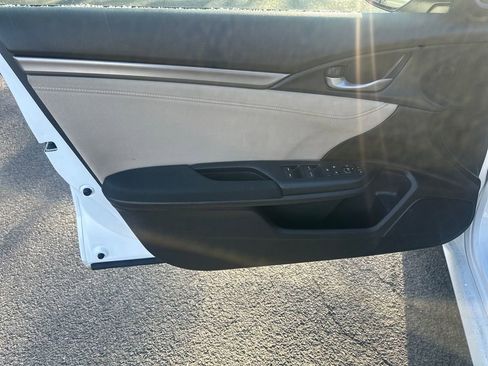 Used 2020 Honda Civic EX image 5