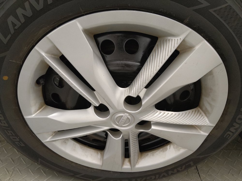 Used 2023 Nissan Kicks S FWD image 31