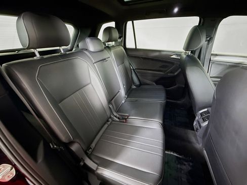 Certified 2023 Volkswagen Tiguan SE R-Line image 25