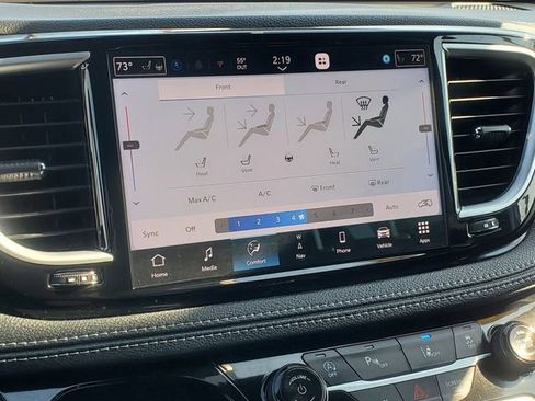 Used 2023 Chrysler Pacifica Limited w/ S Appearance Package image 26