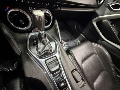 Used 2022 Chevrolet Camaro LT RWD image 28