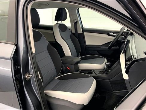 New 2026 Volkswagen Taos S image 9