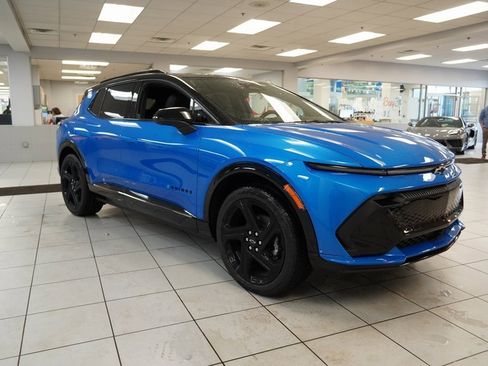 New 2026 Chevrolet Equinox EV RS image 16