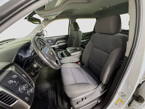 Used 2018 Chevrolet Silverado 1500 LT w/ LPO, Black Pack image 15