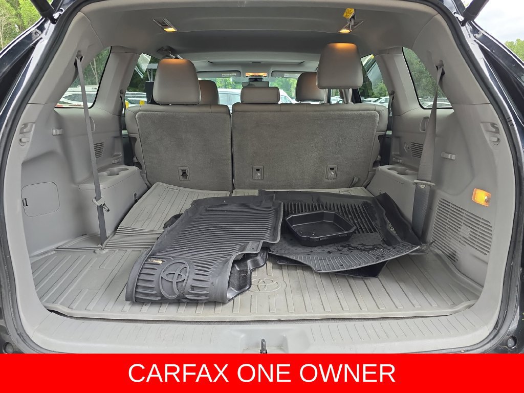 Used 2017 Toyota Highlander XLE AWD/4WD image 14