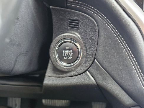 Used 2023 Subaru Outback Premium image 32