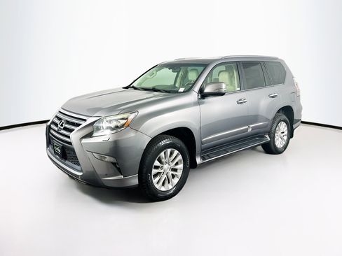 Used 2014 Lexus GX 460 image 3